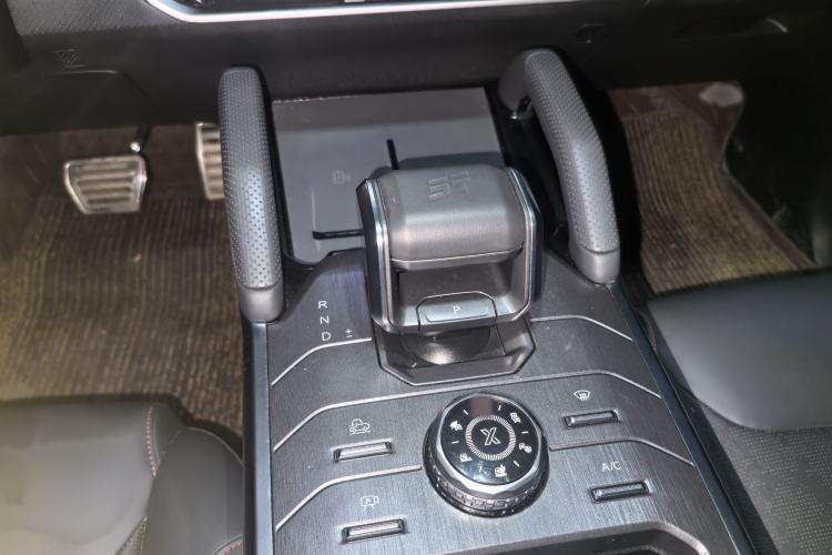 Used JETOUR Traveler 2023 2.0T All-Wheel-Drive CrossPRO Gear Lever