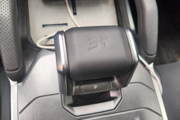 Used JETOUR Traveler 2023 1.5T Two-Wheel Drive Discovery PRO Gear Lever