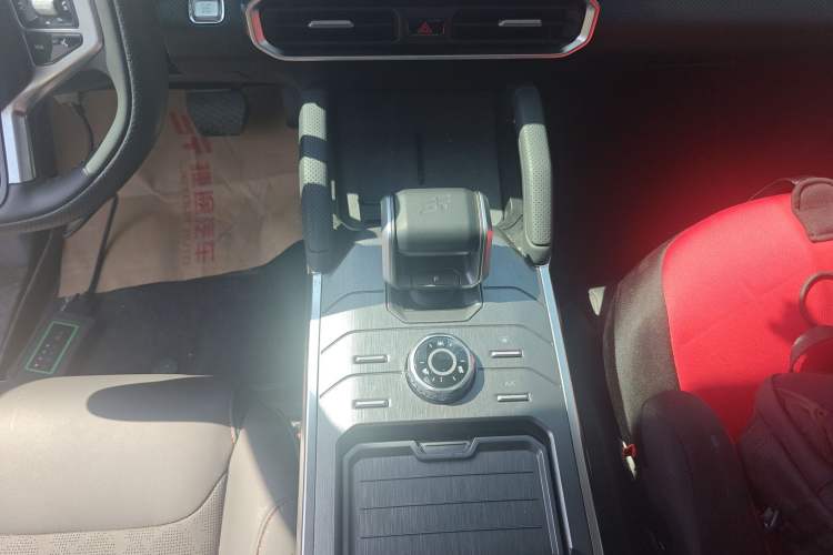 Used JETOUR Traveler 2023 1.5T Two-Wheel Drive Discovery PRO Gear Lever