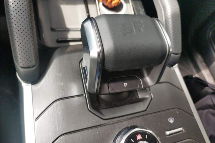 Used JETOUR Traveler 2023 1.5T Two-Wheel Drive Discovery PRO Gear Lever