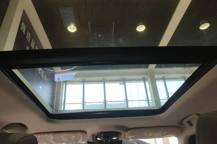 Used JETOUR Traveler 2023 2.0T All-Wheel-Drive CrossPRO Headliner