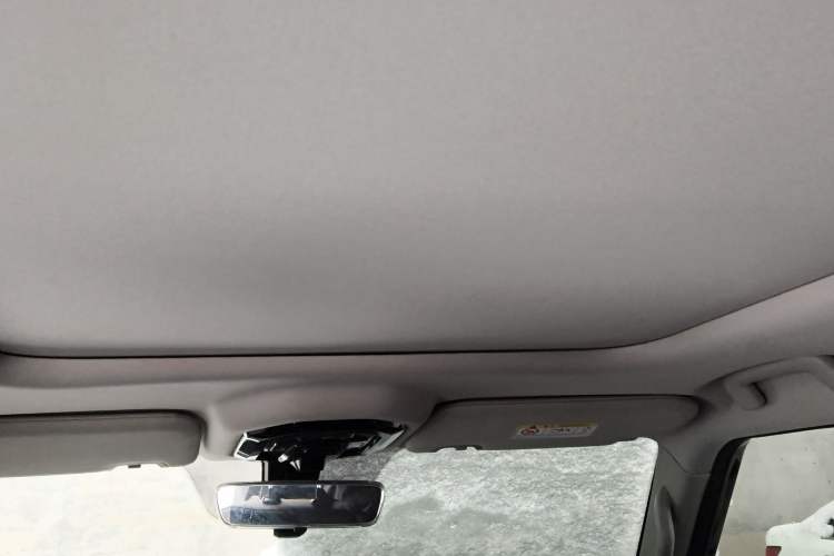 Used JETOUR Traveler 2023 1.5T Two-Wheel Drive Discovery PRO Headliner