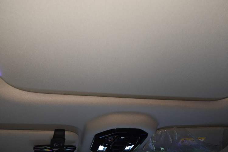 Used JETOUR Traveler 2023 1.5T Two-Wheel Drive Discovery PRO Headliner