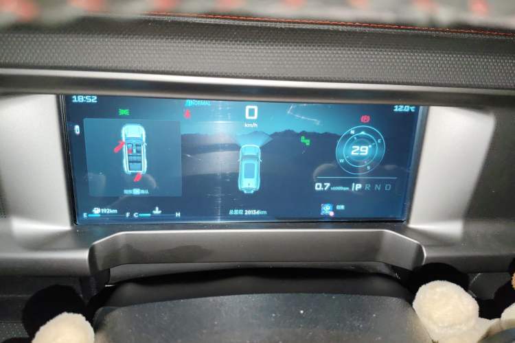 Used JETOUR Traveler 2023 1.5T Two-Wheel Drive Discovery PRO Instrument Cluster