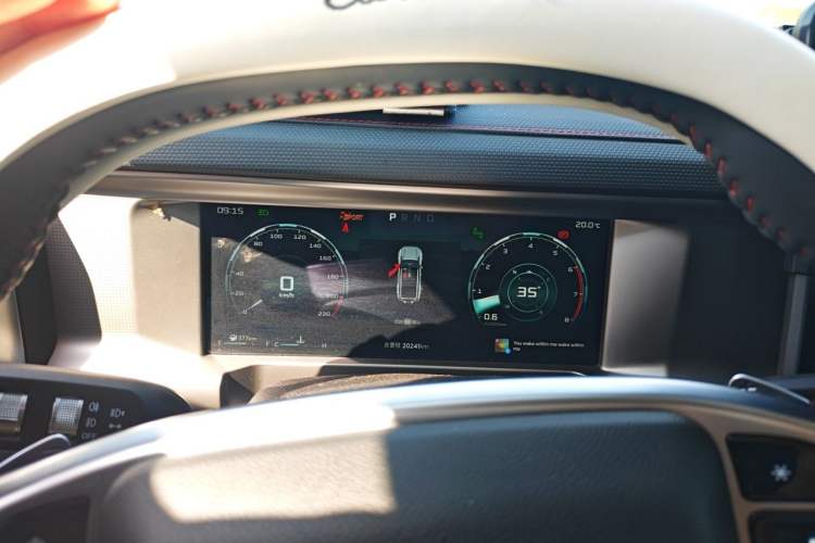 Used JETOUR Traveler 2023 1.5T Two-Wheel Drive Discovery PRO Instrument Cluster