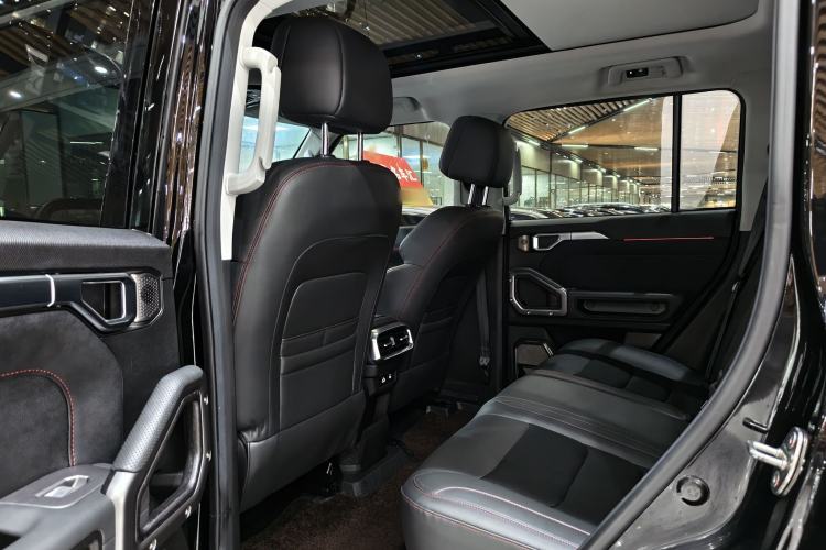 Used JETOUR Traveler 2023 2.0T Four-Wheel Drive Conqueror Interior 2