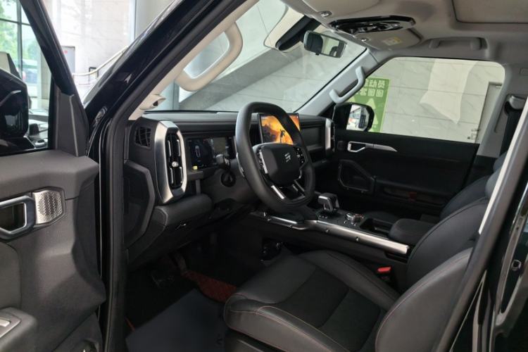 Used JETOUR Traveler 2023 1.5T Two-Wheel Drive Discovery PRO Interior 3