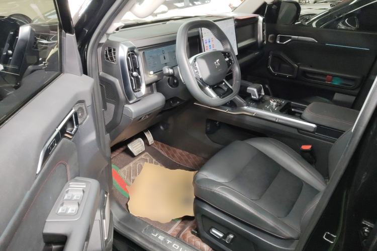 Used JETOUR Traveler 2023 2.0T All-Wheel-Drive CrossPRO Interior 3