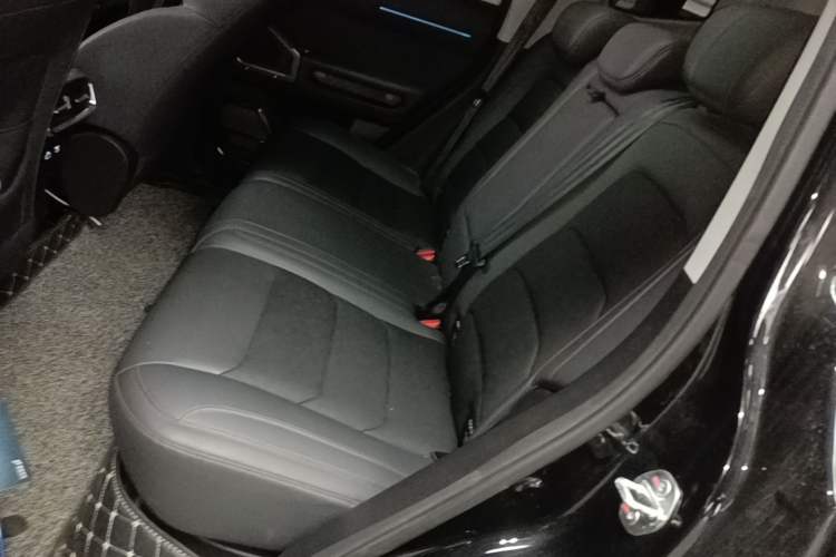 Used JETOUR Traveler 2023 2.0T Four-Wheel Drive Conqueror Interior 4