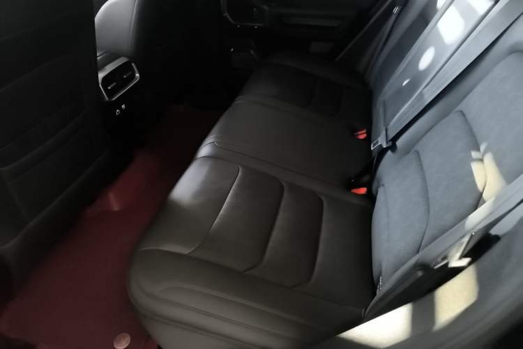 Used JETOUR Traveler 2023 2.0T All-Wheel-Drive CrossPRO Interior 4