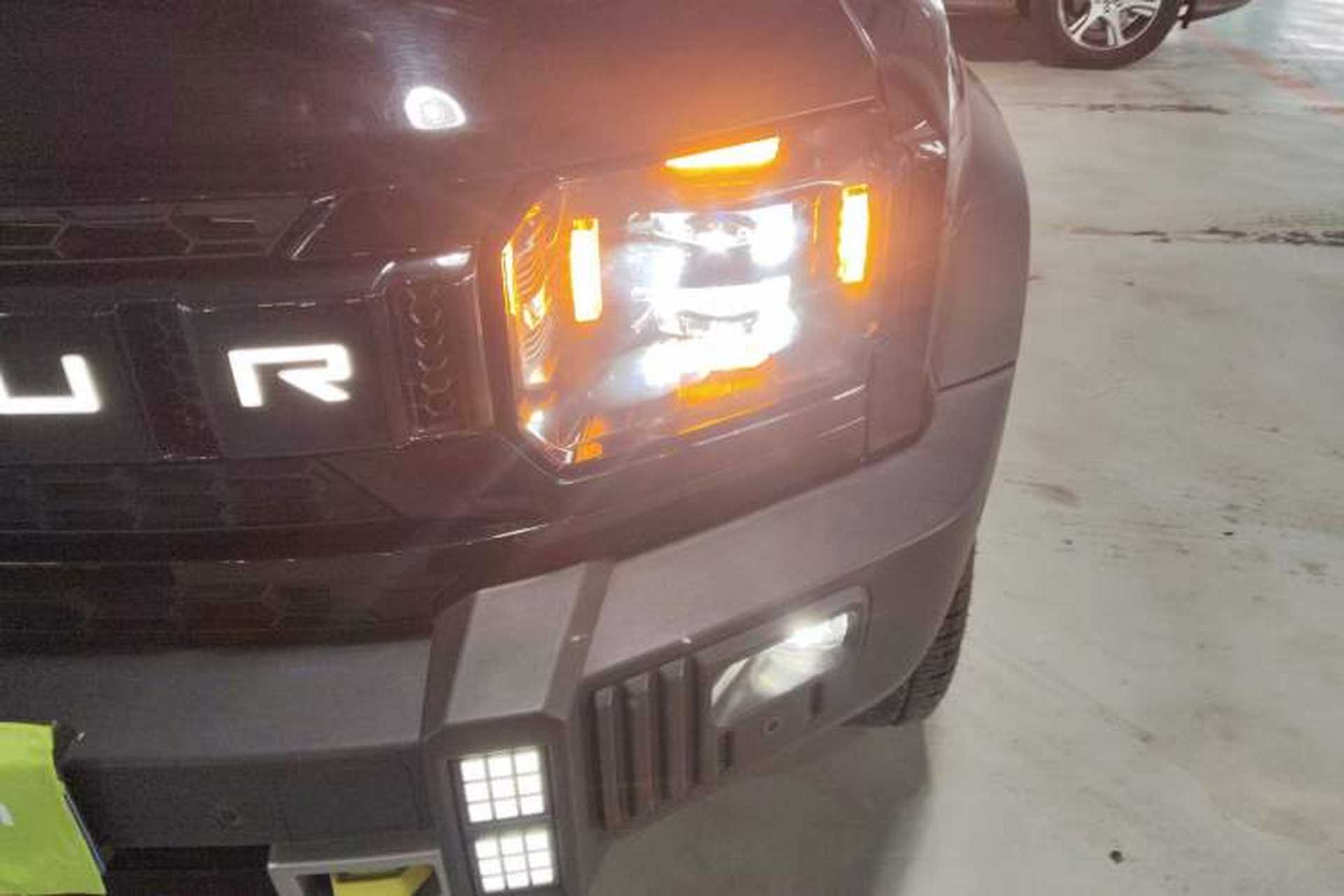 Used JETOUR Traveler 2023 2.0T All-Wheel Drive Conquer PRO Left Front Headlight
