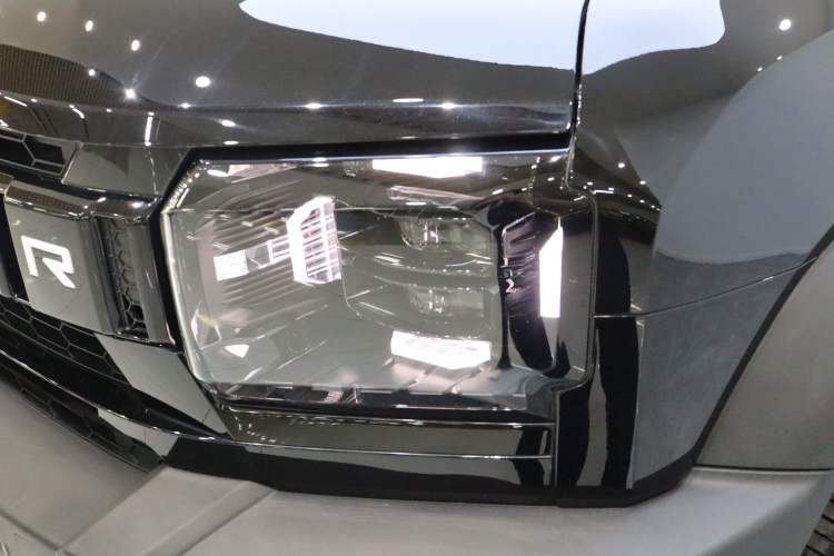 Used JETOUR Traveler 2023 1.5T Two-Wheel Drive Discovery PRO Left Front Headlight