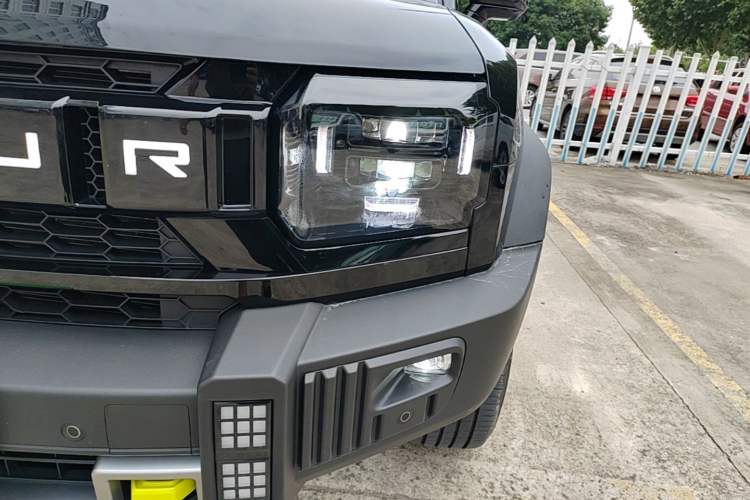 Used JETOUR Traveler 2023 1.5T Two-Wheel Drive Discovery PRO Left Front Headlight