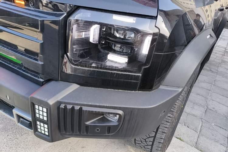 Used JETOUR Traveler 2023 2.0T All-Wheel Drive CrossPRO+ Left Front Headlight