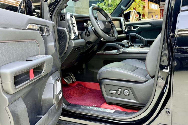 Used JETOUR Traveler 2023 2.0T All-Wheel Drive Conquer PRO Left Front Seat