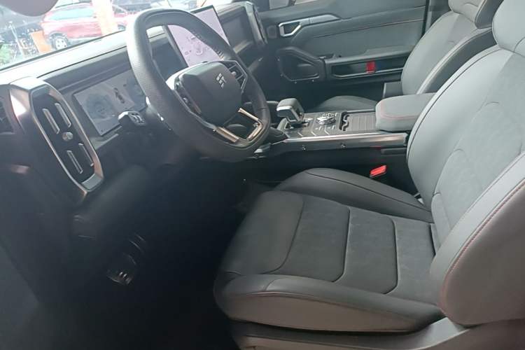 Used JETOUR Traveler 2023 2.0T All-Wheel-Drive CrossPRO Left Front Seat