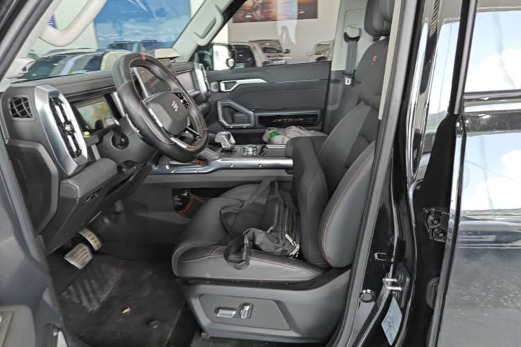 Used JETOUR Traveler 2023 2.0T All-Wheel-Drive CrossPRO Left Front Seat