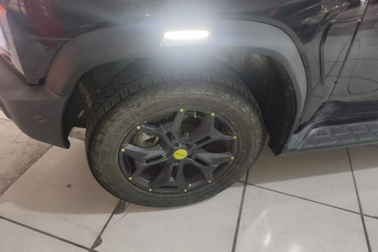 Used JETOUR Traveler 2023 2.0T All-Wheel Drive CrossPRO+ Left Front Wheel Hub