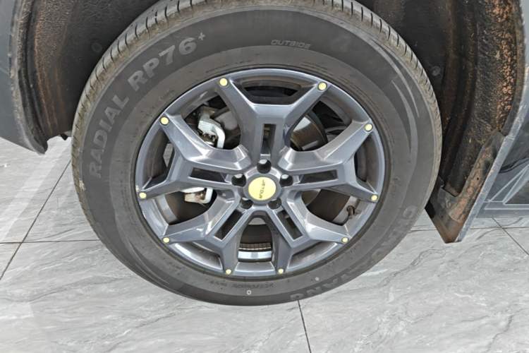 Used JETOUR Traveler 2023 2.0T All-Wheel-Drive CrossPRO Left Front Wheel Hub