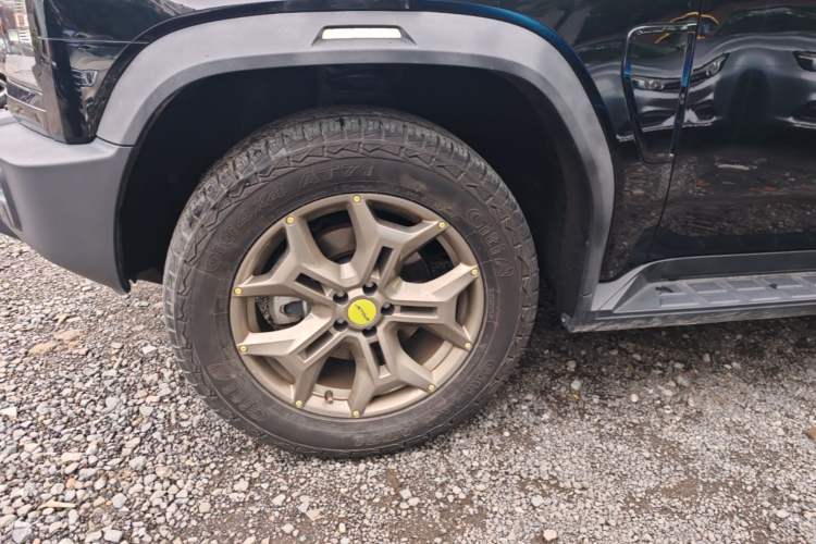 Used JETOUR Traveler 2023 2.0T Four-Wheel Drive Conqueror Left Front Wheel Hub