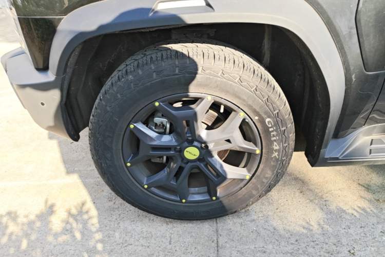 Used JETOUR Traveler 2023 2.0T All-Wheel Drive CrossPRO+ Left Front Wheel Hub