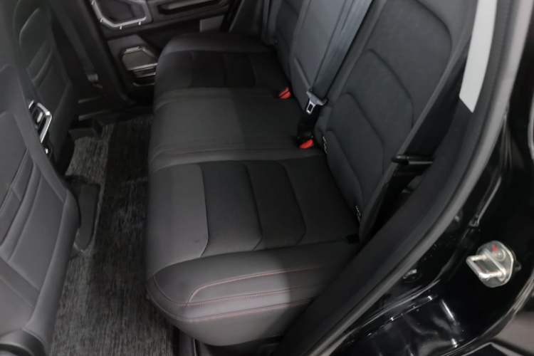 Used JETOUR Traveler 2023 1.5T Two-Wheel Drive Discovery PRO Left Rear Seat