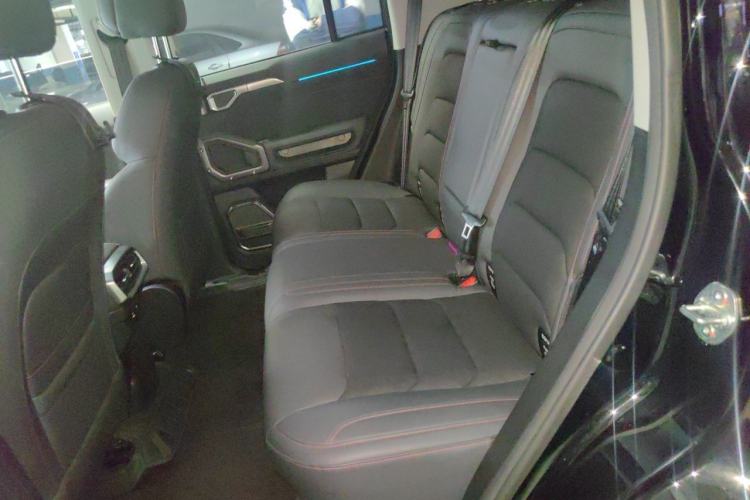 Used JETOUR Traveler 2023 2.0T All-Wheel-Drive CrossPRO Left Rear Seat