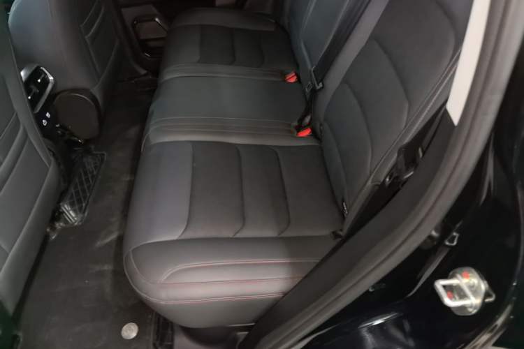 Used JETOUR Traveler 2023 1.5T Two-Wheel Drive Discovery PRO Left Rear Seat