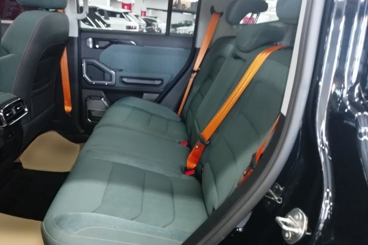 Used JETOUR Traveler 2023 2.0T All-Wheel-Drive CrossPRO Left Rear Seat