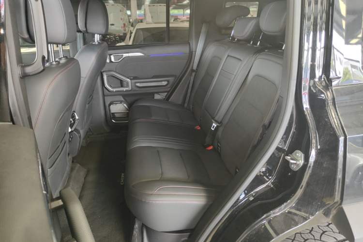 Used JETOUR Traveler 2023 2.0T All-Wheel Drive CrossPRO+ Left Rear Seat