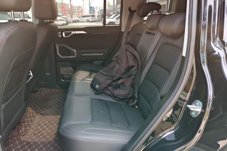 Used JETOUR Traveler 2023 2.0T All-Wheel-Drive CrossPRO Left Rear Seat