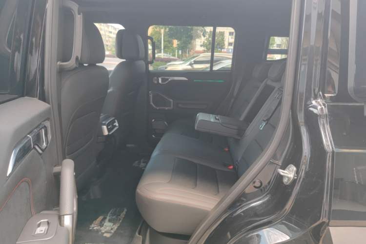 Used JETOUR Traveler 2023 2.0T All-Wheel Drive Conquer PRO Left Rear Seat