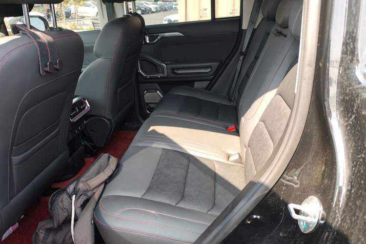 Used JETOUR Traveler 2023 2.0T All-Wheel-Drive CrossPRO Left Rear Seat