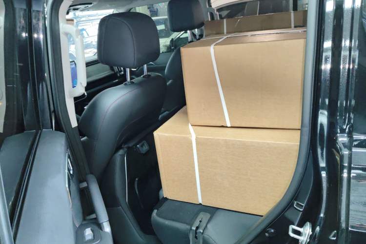 Used JETOUR Traveler 2023 1.5T Two-Wheel Drive Discovery PRO Left Rear Seat