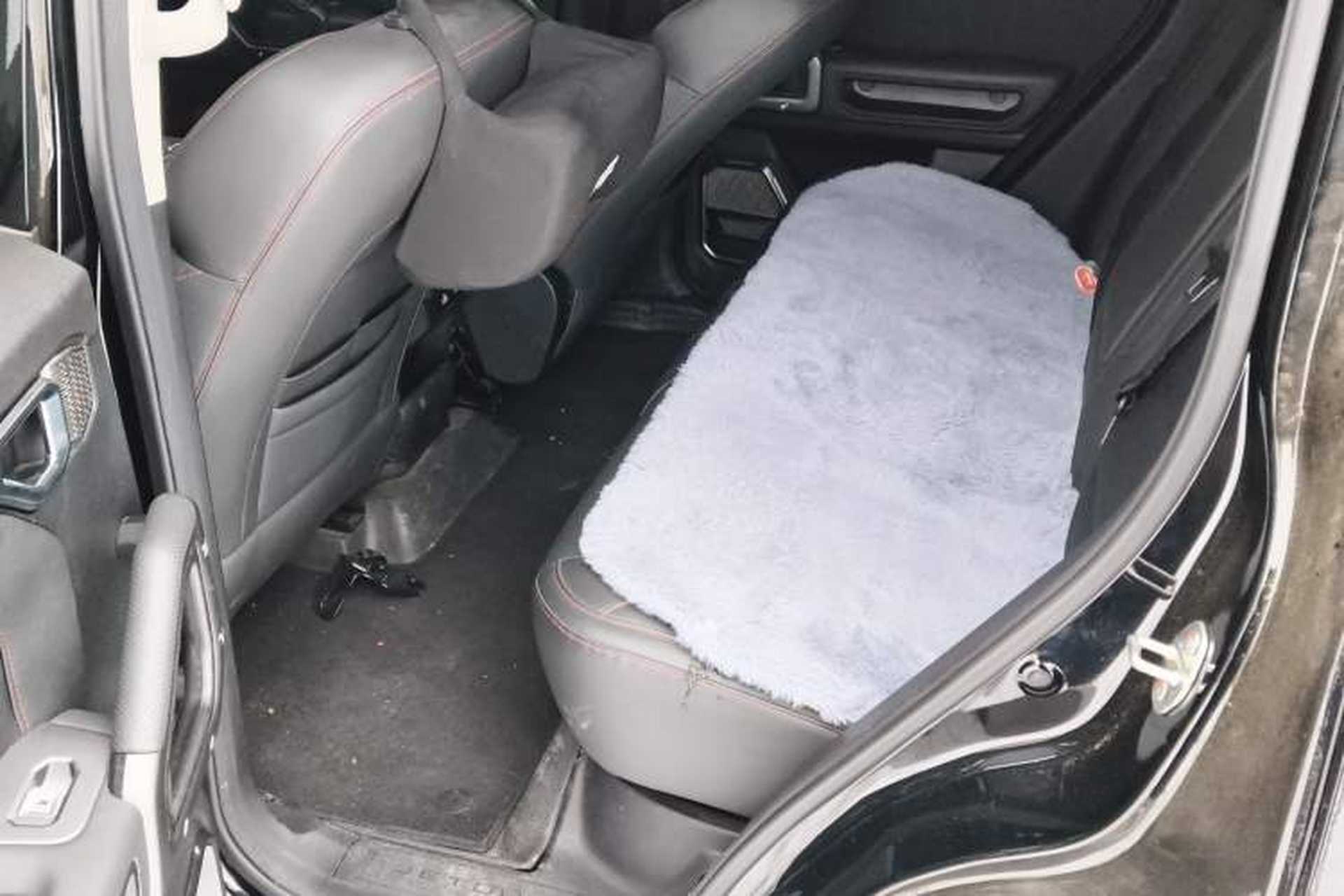 Used JETOUR Traveler 2023 1.5T Two-Wheel Drive Discovery PRO Left Rear Seat