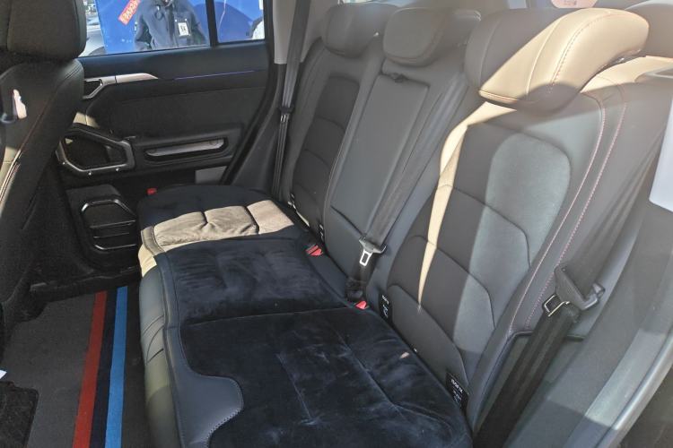 Used JETOUR Traveler 2023 2.0T All-Wheel-Drive CrossPRO Left Rear Seat