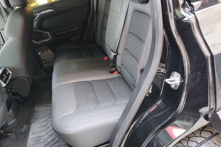 Used JETOUR Traveler 2023 2.0T All-Wheel Drive CrossPRO+ Left Rear Seat