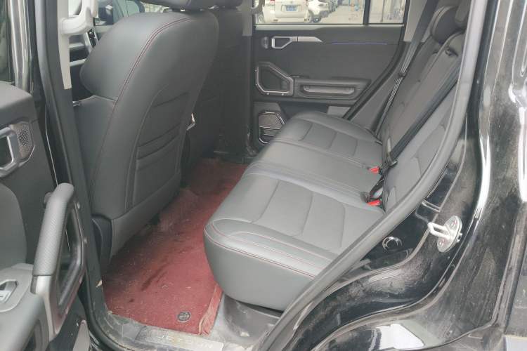 Used JETOUR Traveler 2023 2.0T All-Wheel-Drive CrossPRO Left Rear Seat