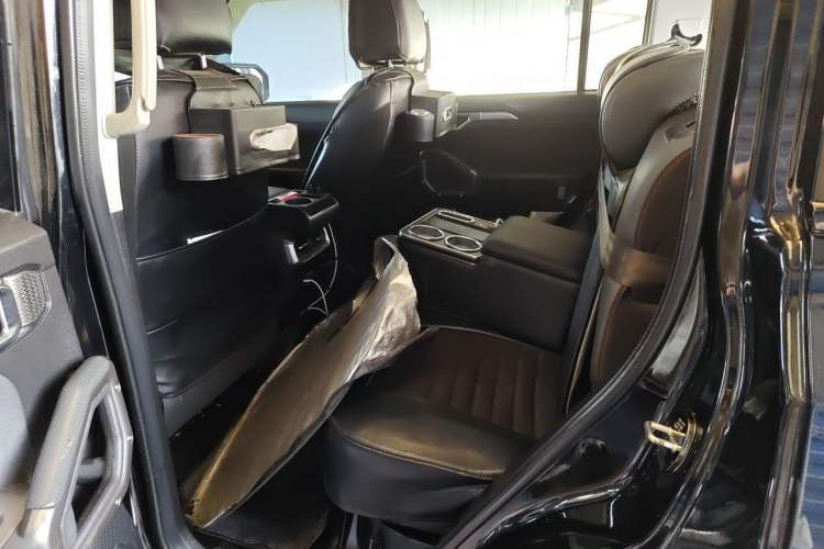 Used JETOUR Traveler 2023 1.5T Two-Wheel-Drive Discovery Left Rear Seat