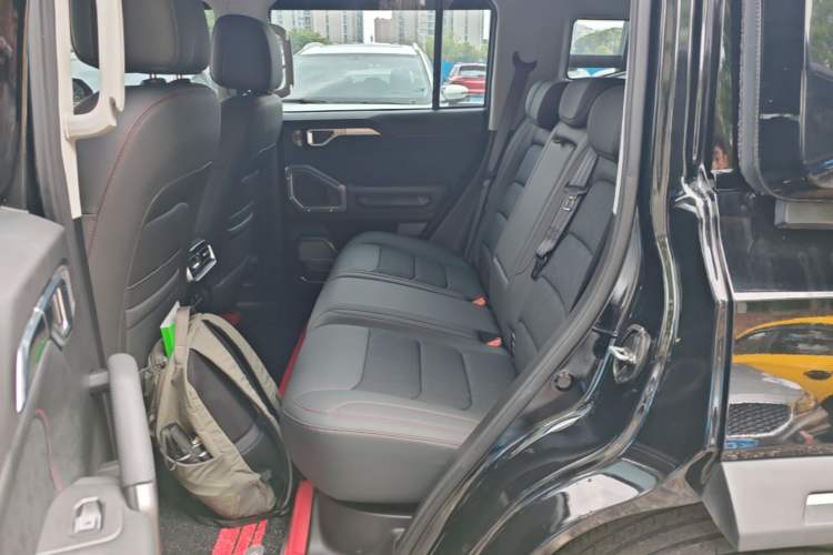 Used JETOUR Traveler 2023 2.0T Four-Wheel Drive Conqueror Left Rear Seat