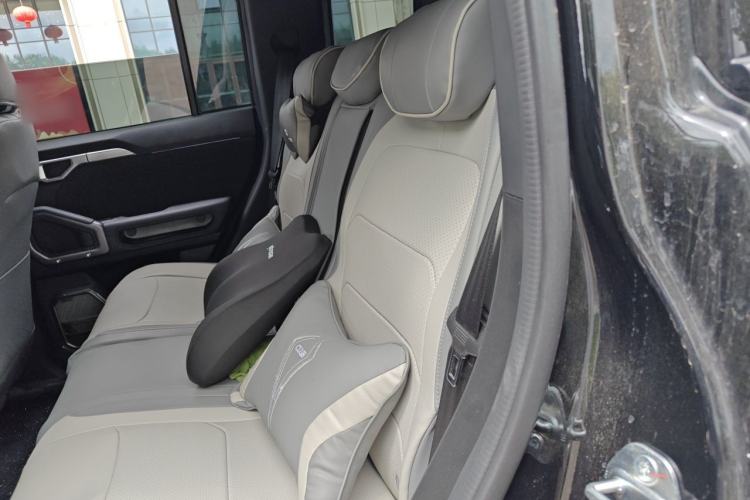 Used JETOUR Traveler 2023 2.0T All-Wheel Drive CrossPRO+ Left Rear Seat