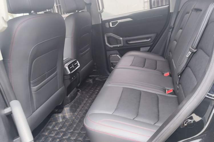 Used JETOUR Traveler 2023 1.5T Two-Wheel Drive Discovery PRO Left Rear Seat