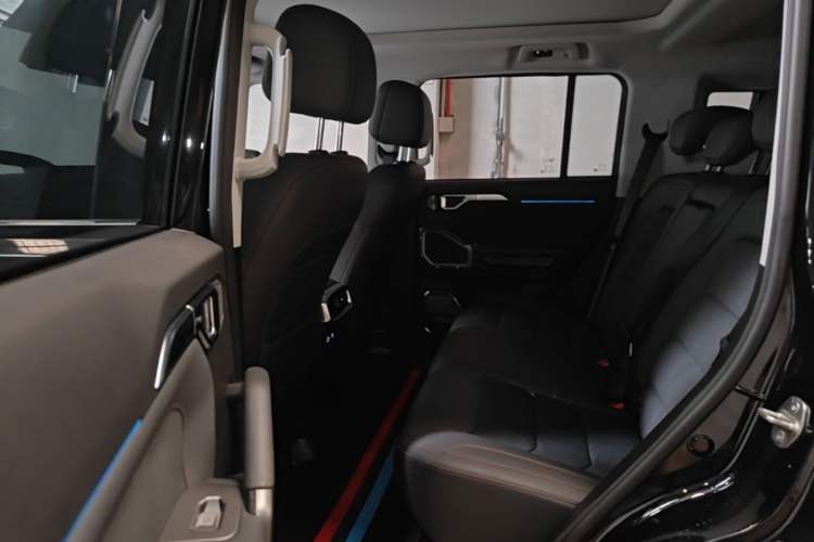 Used JETOUR Traveler 2023 2.0T Four-Wheel Drive Conqueror Left Rear Seat