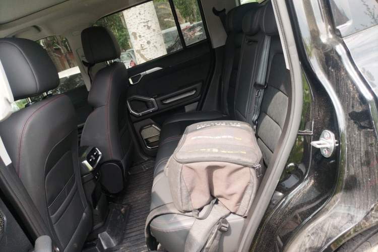 Used JETOUR Traveler 2023 1.5T Two-Wheel Drive Discovery PRO Left Rear Seat