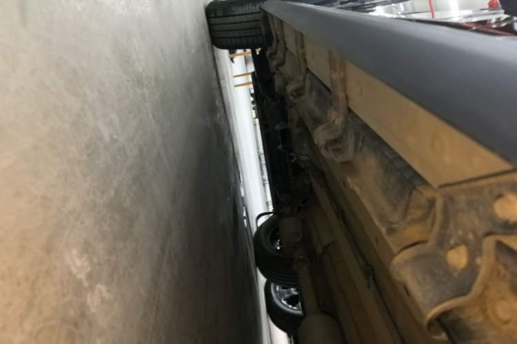 Used JETOUR Traveler 2023 1.5T Two-Wheel Drive Discovery PRO Left Side Sill