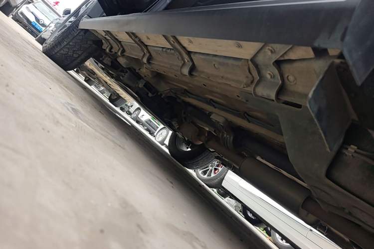 Used JETOUR Traveler 2023 2.0T All-Wheel-Drive CrossPRO Left Side Sill