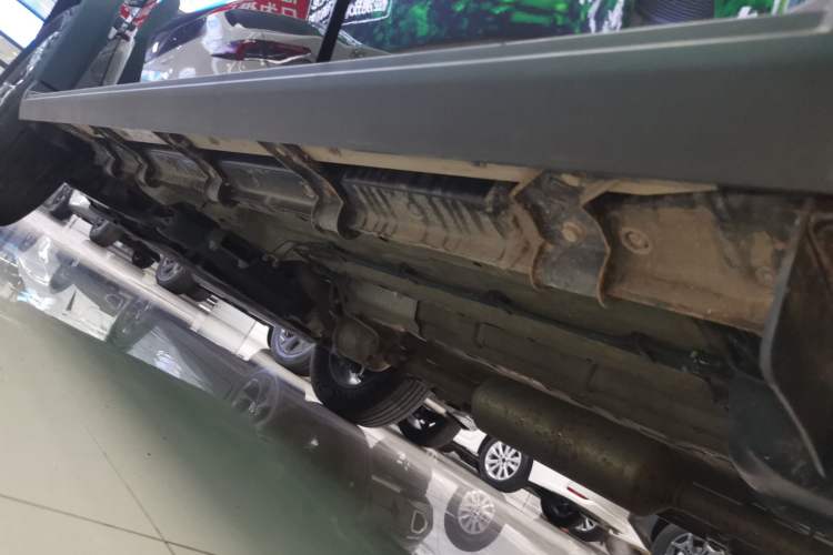 Used JETOUR Traveler 2023 1.5T Two-Wheel Drive Discovery PRO Left Side Sill