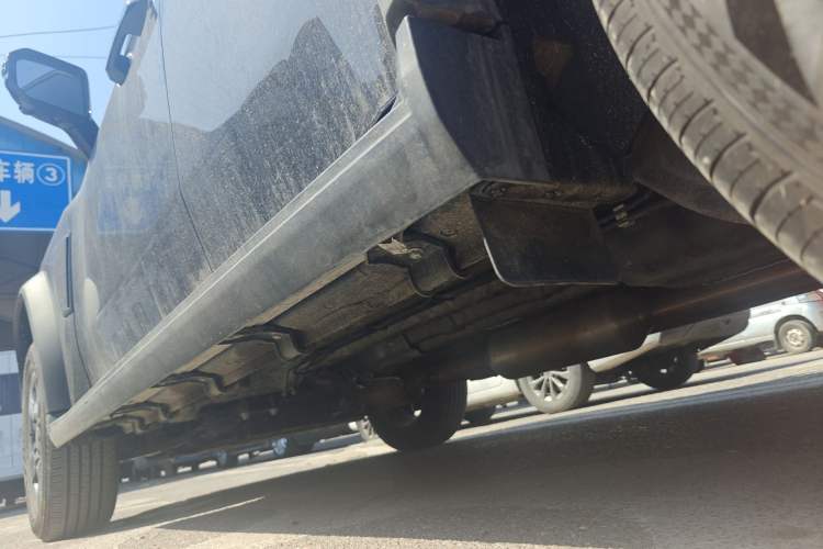 Used JETOUR Traveler 2023 1.5T Two-Wheel Drive Discovery PRO Left Side Sill