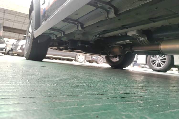 Used JETOUR Traveler 2023 2.0T All-Wheel-Drive CrossPRO Left Side Sill