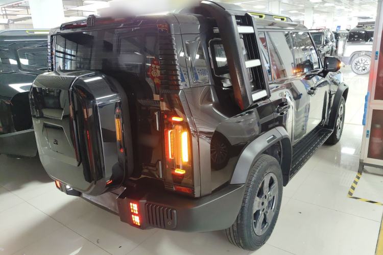 Used JETOUR Traveler 2023 1.5T Two-Wheel Drive Discovery PRO Rear Right 45 Deg
